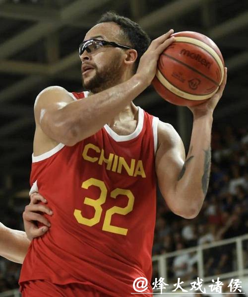 从安德森到李凯尔，中国男篮为何选中了他？