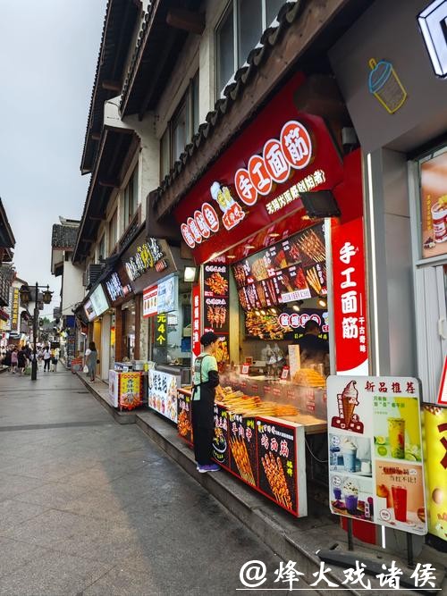 （申城风景线）一条美食街让中韩文化相遇